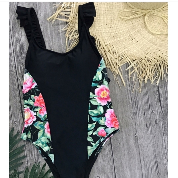 SALE !!!! Swimsuit One Piece - Picture 2 of 5